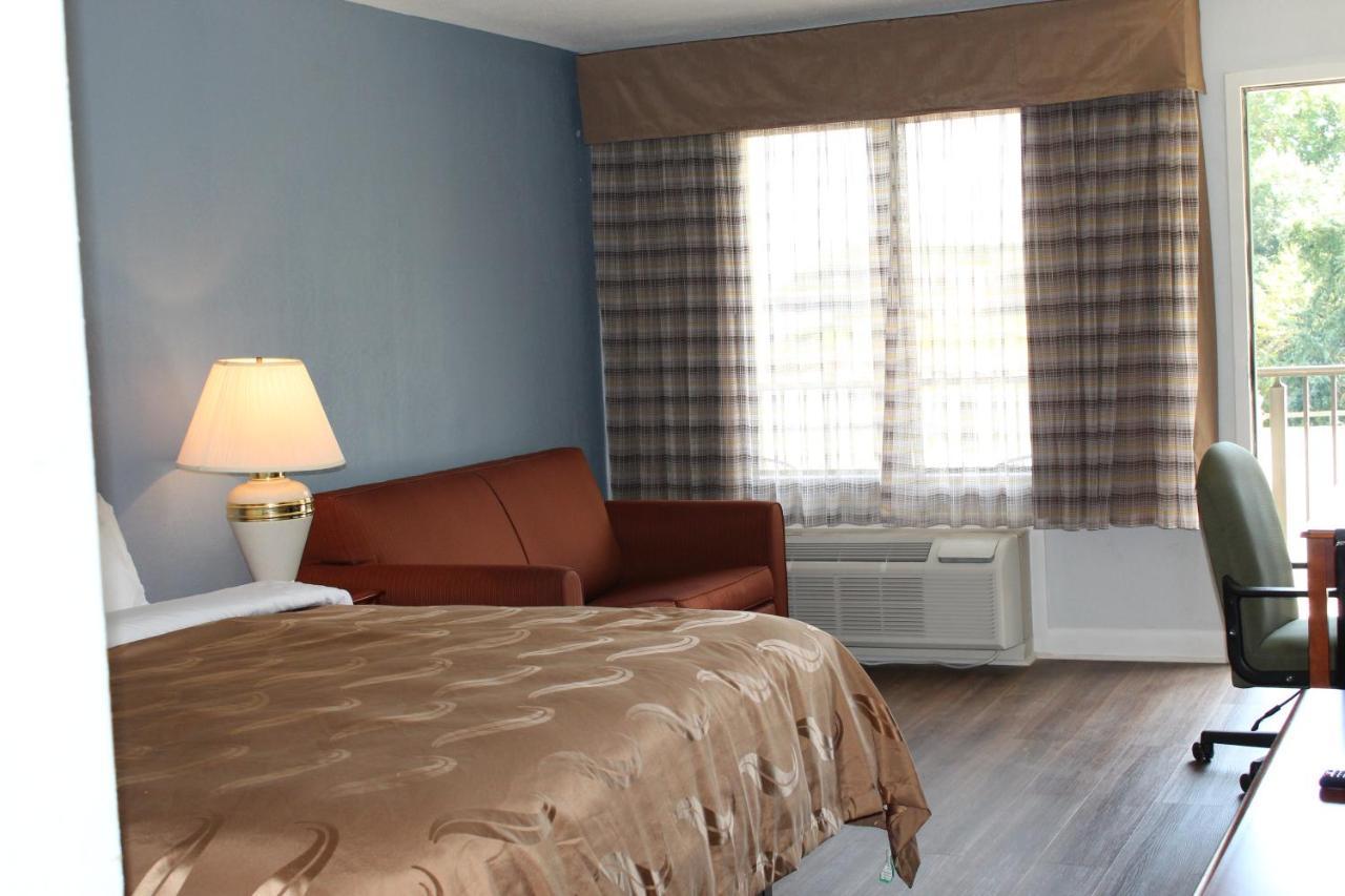 Quality Inn - On The Lake Clarksville-Boydton المظهر الخارجي الصورة